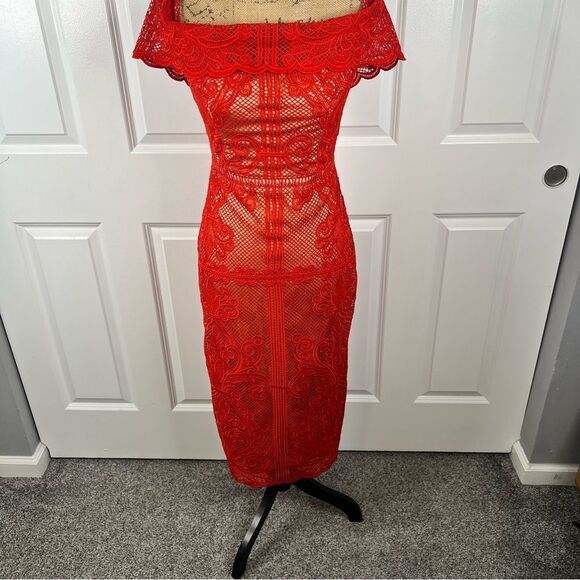 Sz S Stylestalker Stella Midi Off the Shoulder Red Lace Dress $241 MSRP - Picture 4 of 15